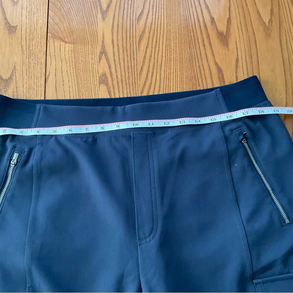 Athleta Navy Endless High Rise Cargo Pant. Navy Blue with zip front/rear pockets - Picture 9 of 13